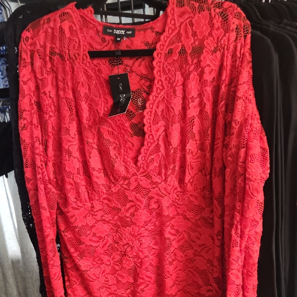 Plus Red Lace TOP